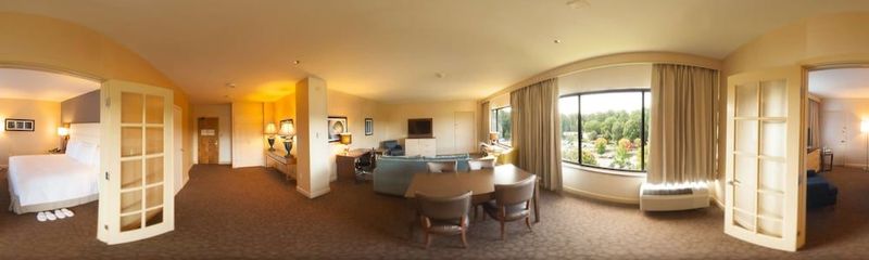 DoubleTree by Hilton Hotel & Conference Centre Warsaw - Image 3