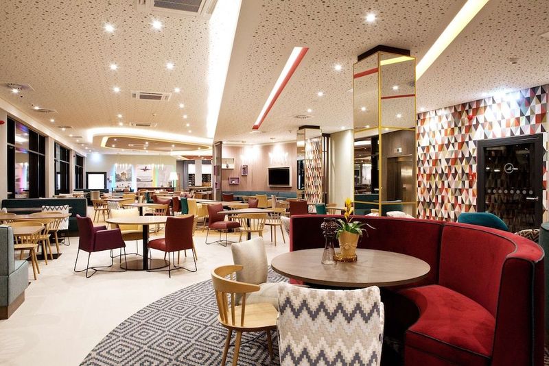 Hampton by Hilton Vienna Messe - Image 6