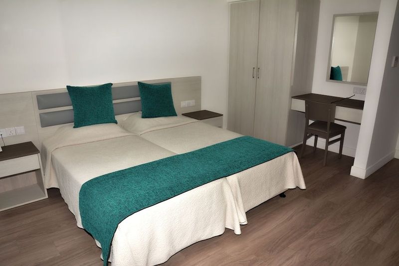 Melini Hotel Suites - Image 5