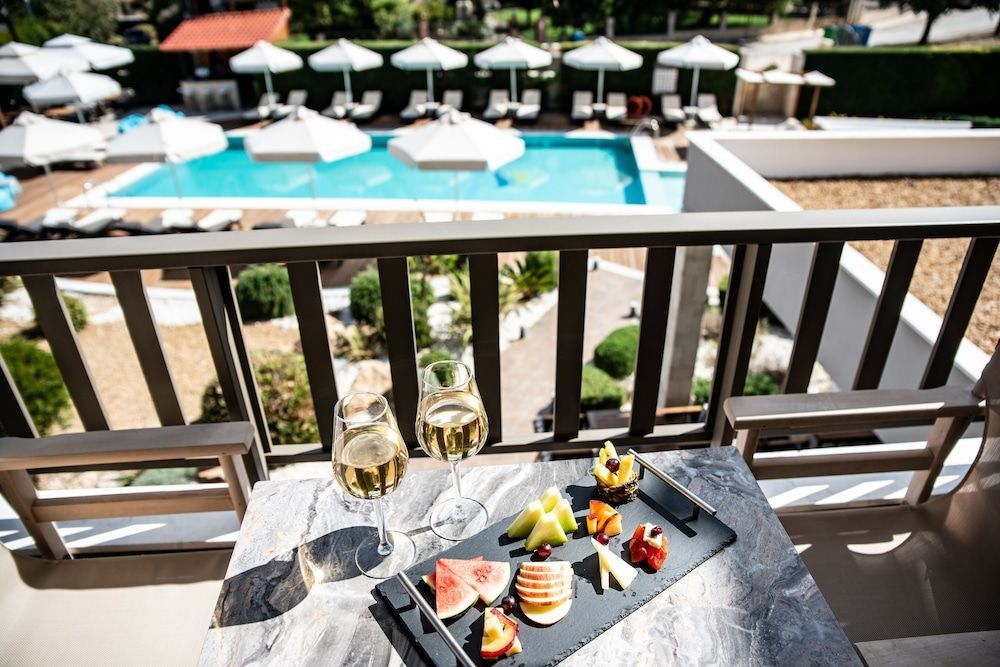 Lagaria Hotel & Apartments - Image 3