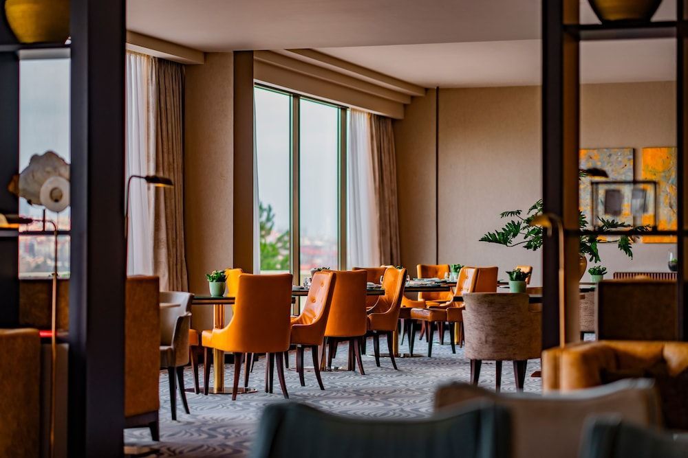 Corinthia Hotel Prague - Image 6