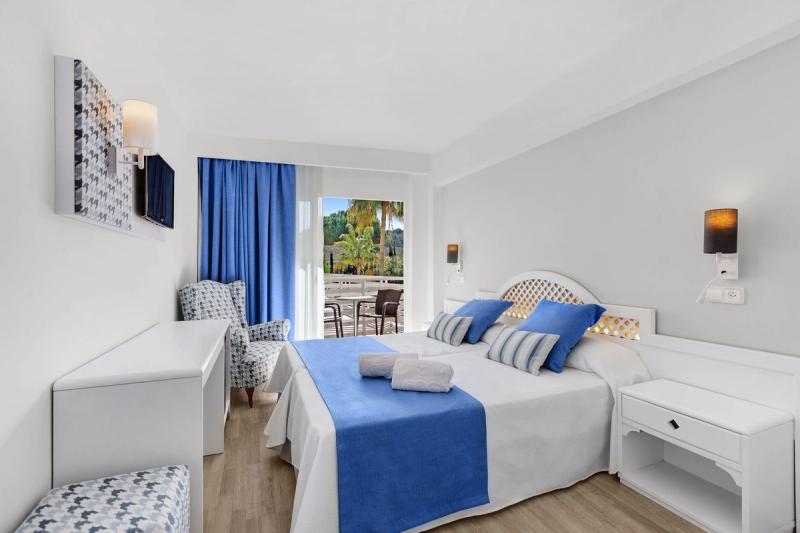 Roc Oberoy Hotel - Image 3