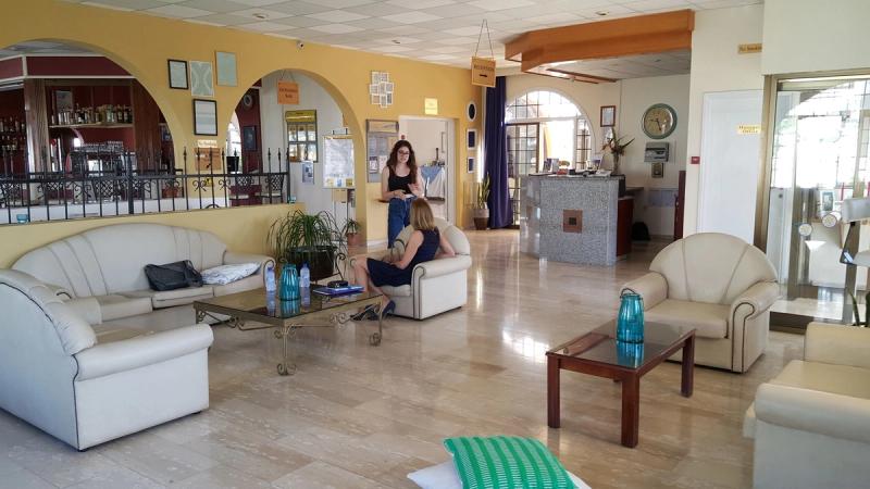Cosmelenia Hotel & Apartments - Image 10