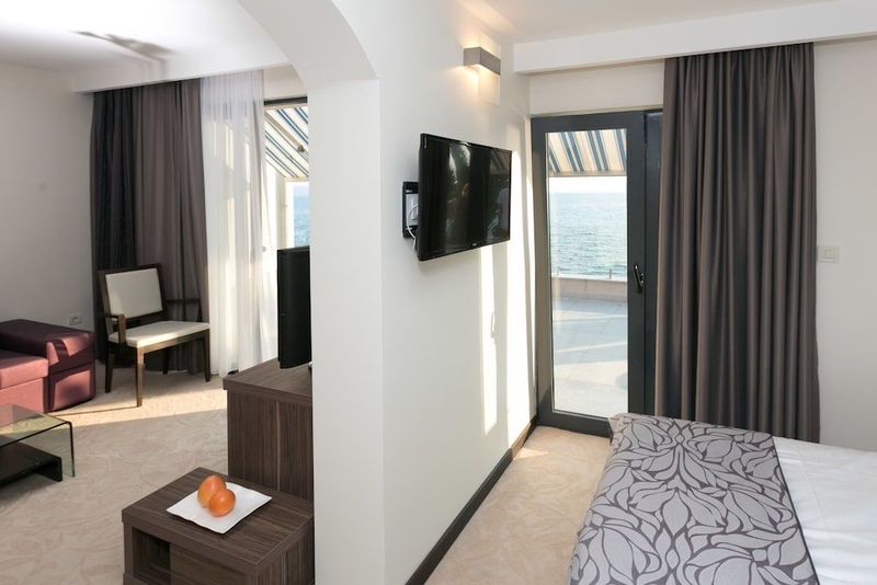 Beach Hotel Split - Image 7