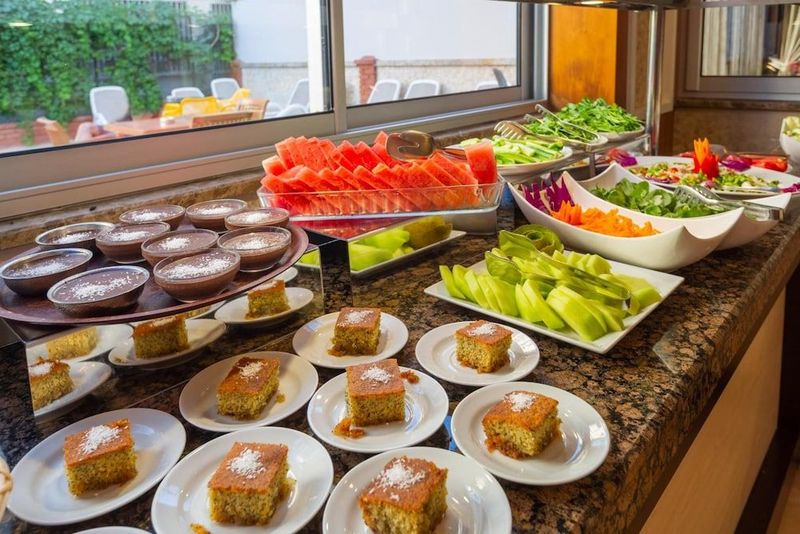 Alanya Beach Hotel - Image 5