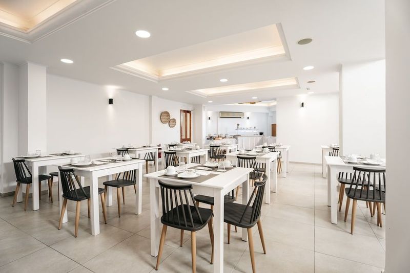 Petradi Beach Hotel - Image 9