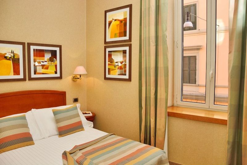 LH Hotel Lloyd Rome - Image 6