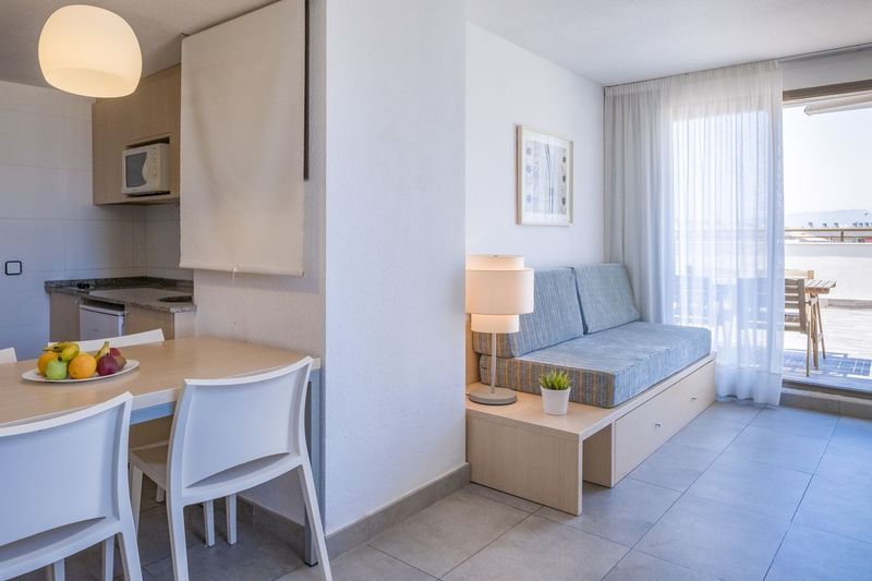 Apartaments CYE Salou - Image 3