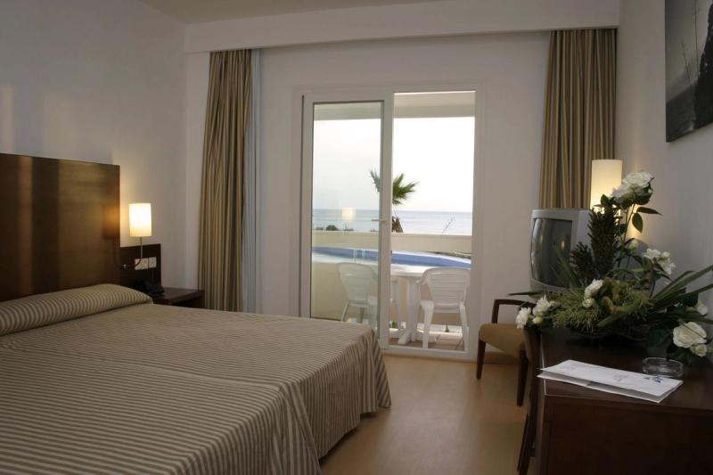 Hotel Garbi Costa Luz - Image 2