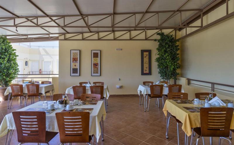Veronica Hotel - Image 10