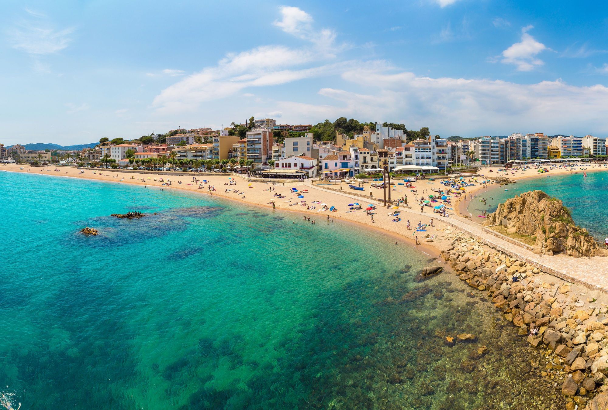 Panoramautsikt over strendene i Blanes på Costa Brava