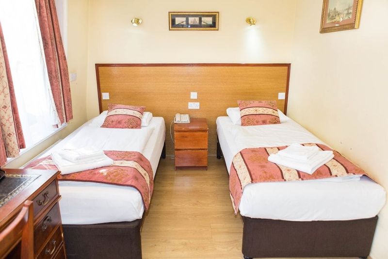 Shakespeare Hotel - Image 3