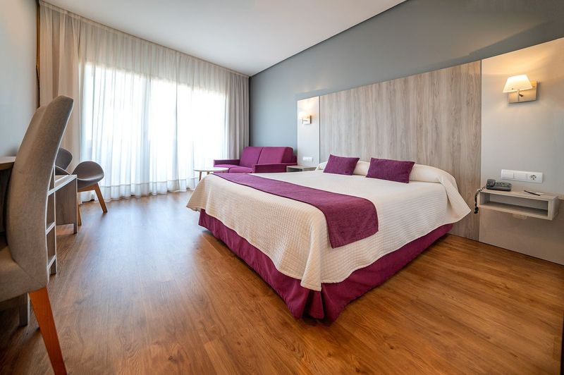 Albir Playa Hotel & Spa - Image 2