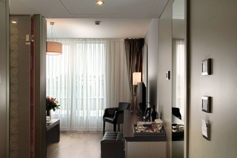 TWO Hotel Berlin by Axel - Image 2