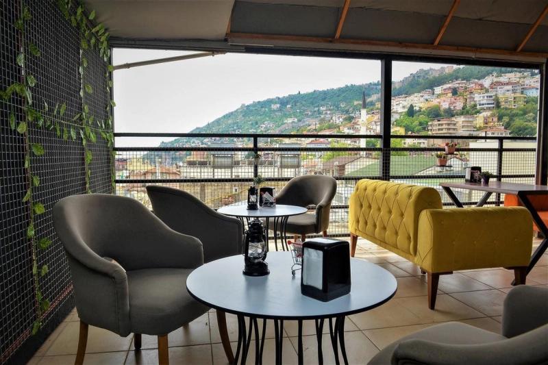 Melodi Hotel - Image 1