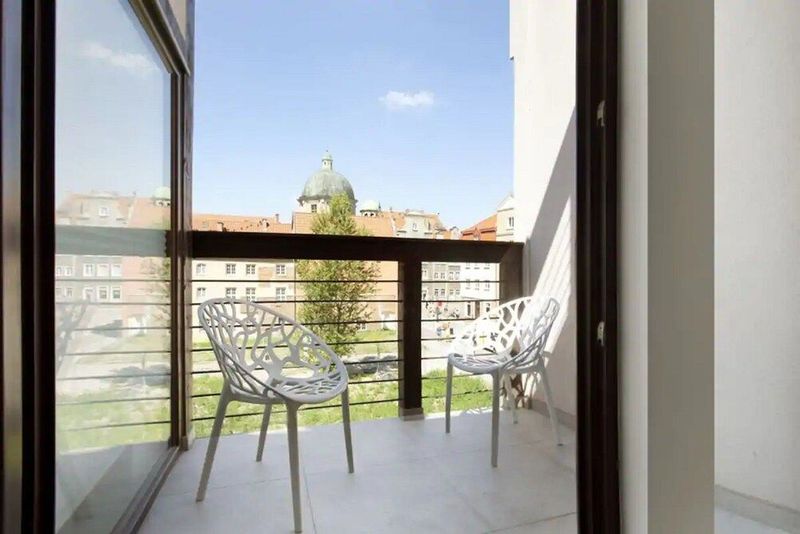 Sweet Suite Aparthotel - Image 2