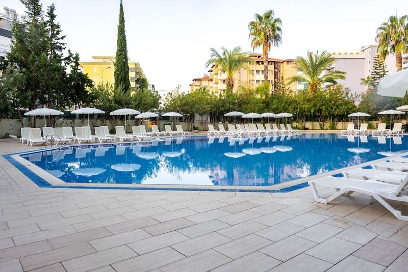 Simply Fine Hotel Alize - Image 8