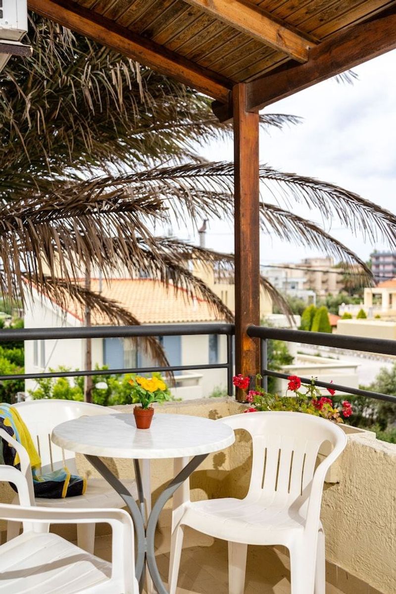Ilyssion Holidays Apartments & Studios - Image 2