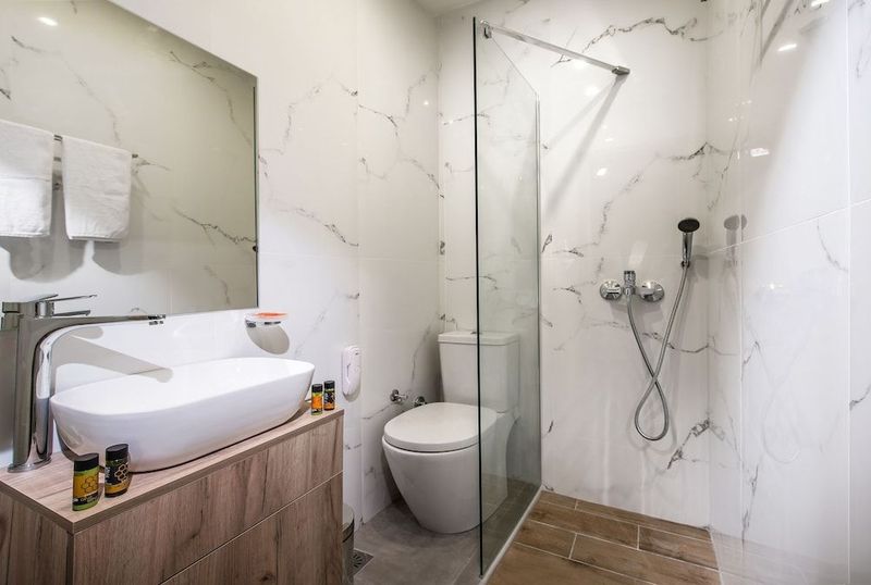 City Green Hotel - Image 7