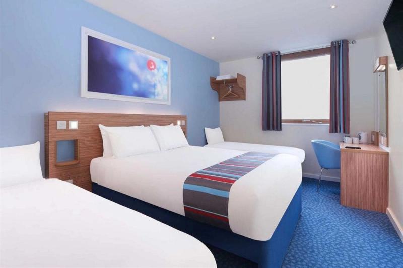 Travelodge London Excel - Image 3