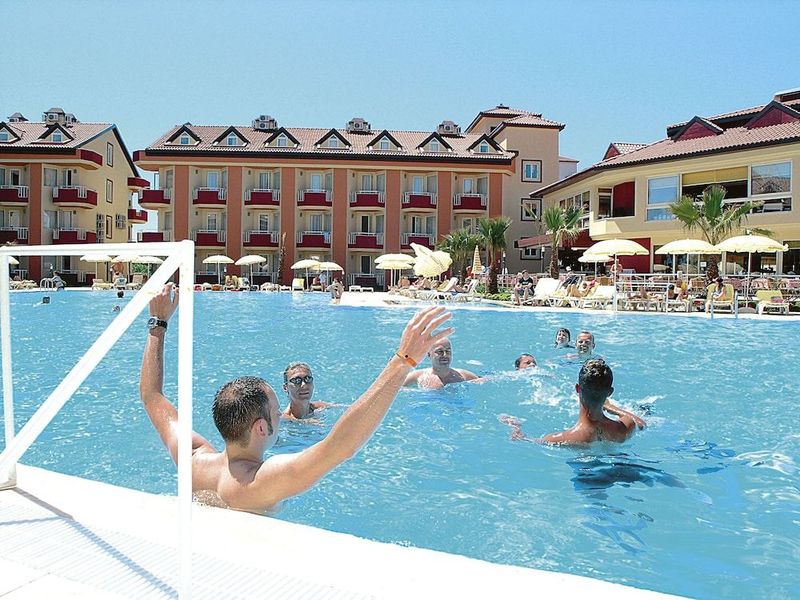 Orfeus Park Hotel - Image 2