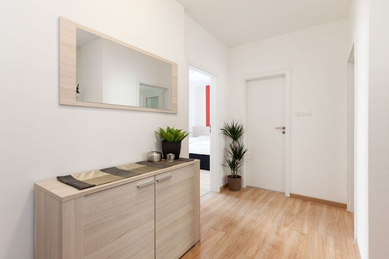 Corvin Plaza Apartments - Suites - Image 7
