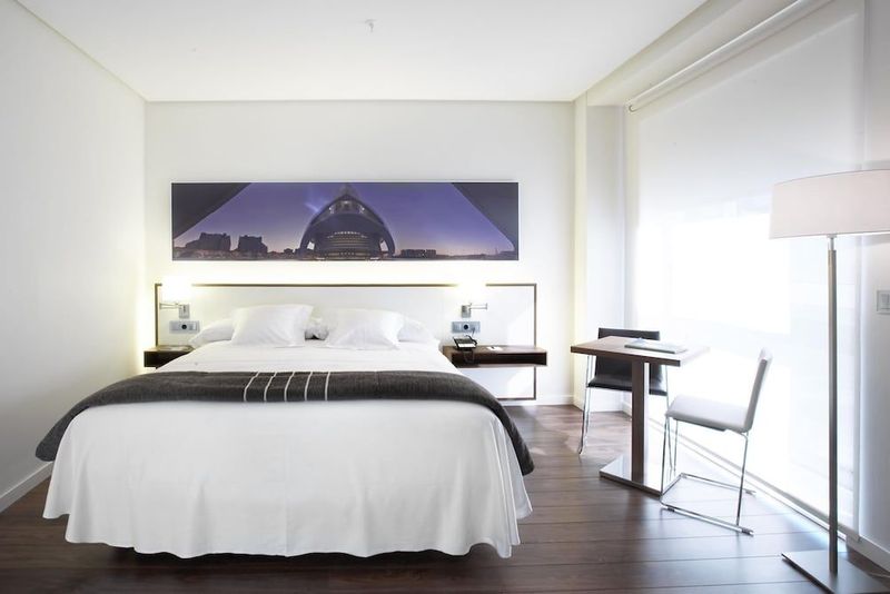 Hotel Primus Valencia - Image 2