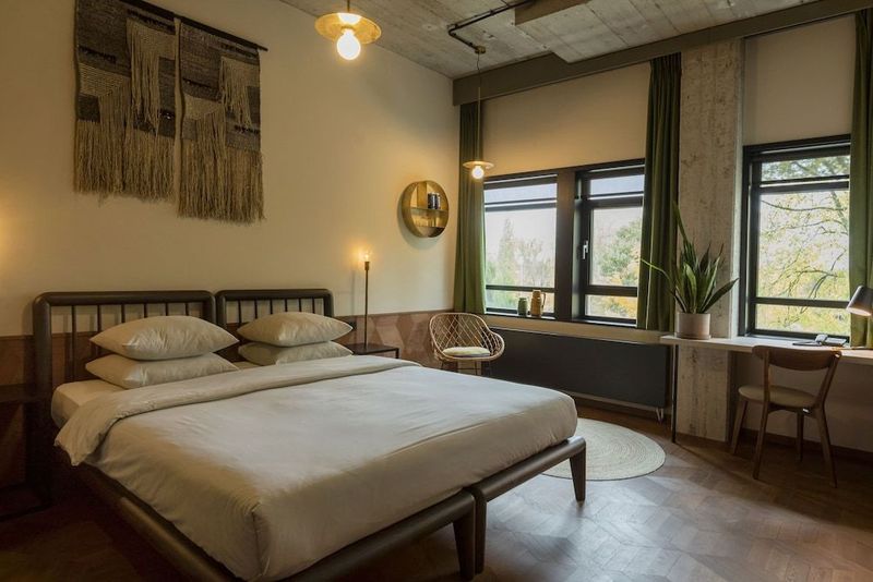 Hotel V Fizeaustraat - Image 10