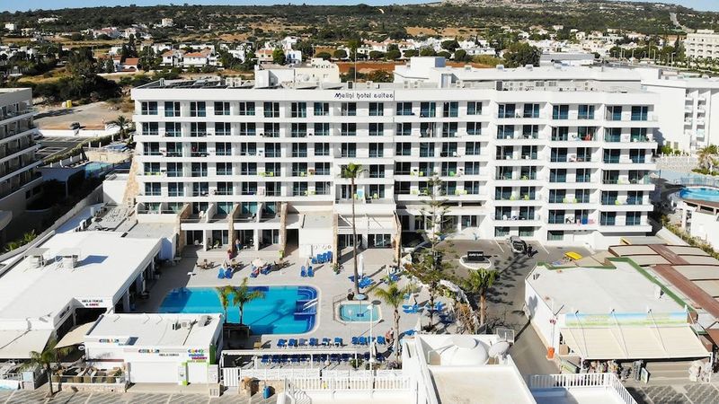 Melini Hotel Suites - Image 3