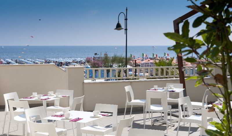Yes Hotel Touring - Image 6