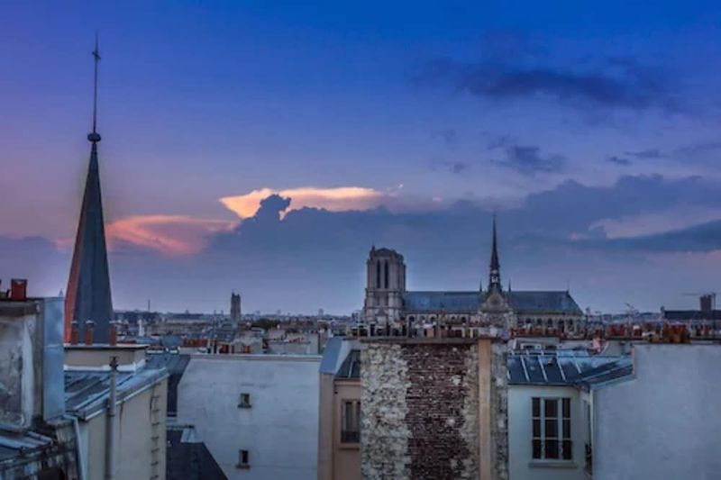 Hotel Les Bulles de Paris - Image 3