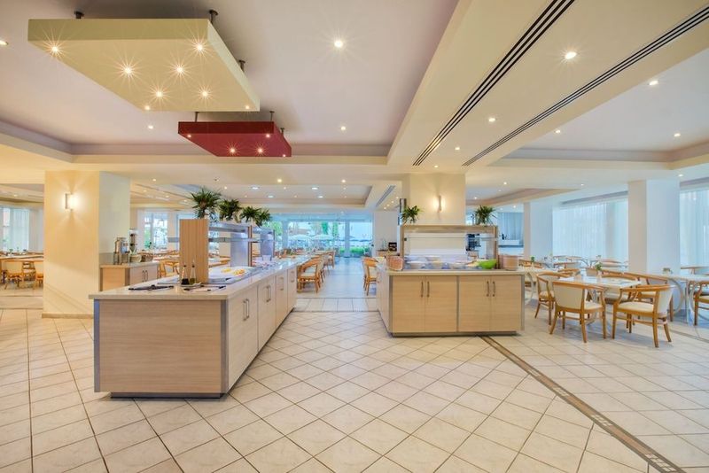 Lordos Beach Hotel - Image 6