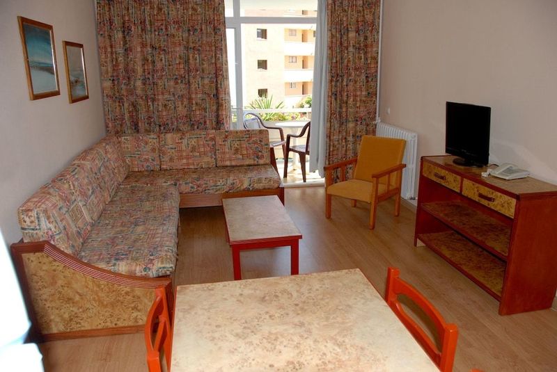 Martha's Apartments - Image 5