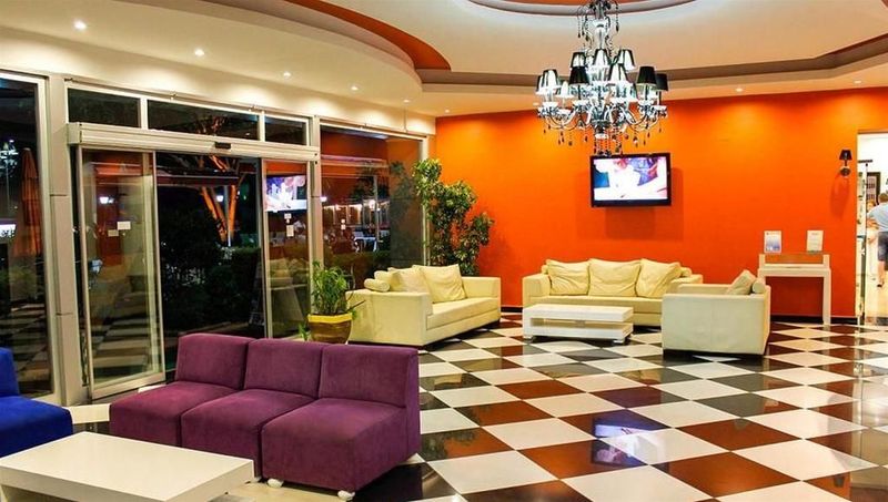 Ark Suite Hotel - Image 9