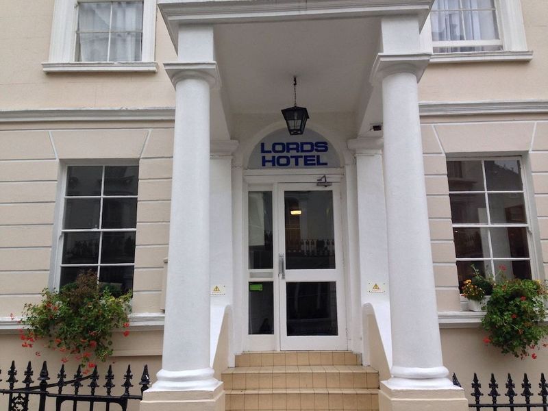Lords Hotel London - Image 7