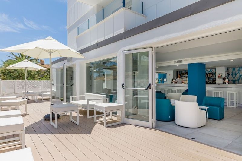 Hotel Triton Beach - Image 4