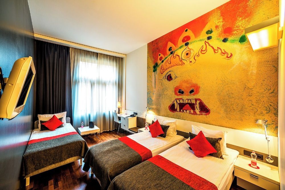 Bohem Art Hotel - Image 9
