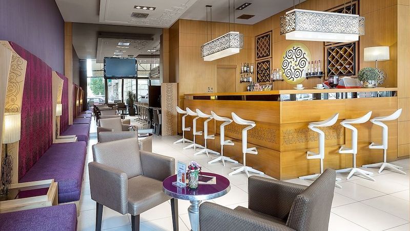 Marmara Hotel - Image 10