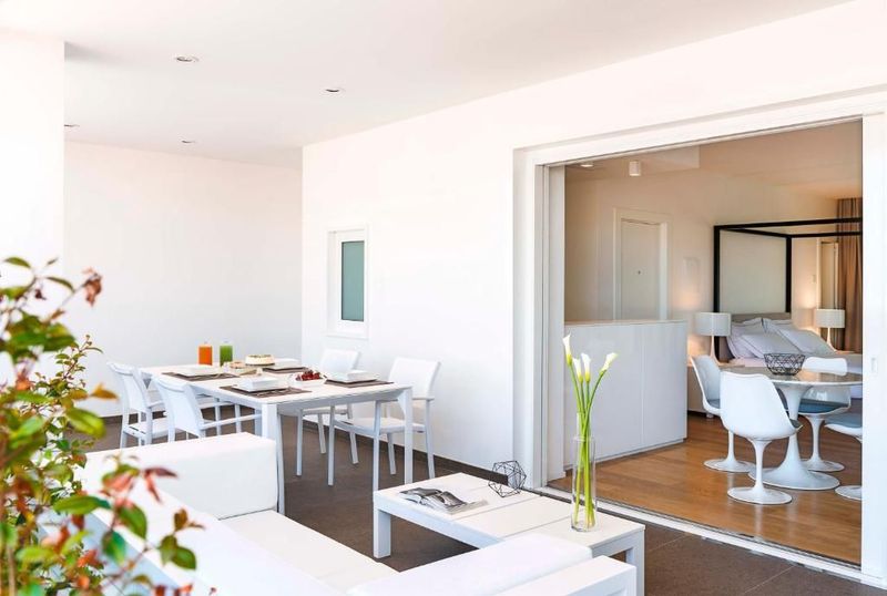 Dilman Luxury Stay & Lounge - Image 6