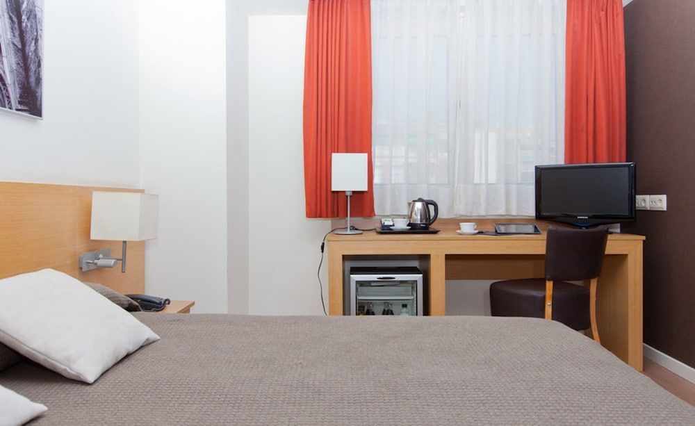 Hotel Sagrada Familia - Image 4