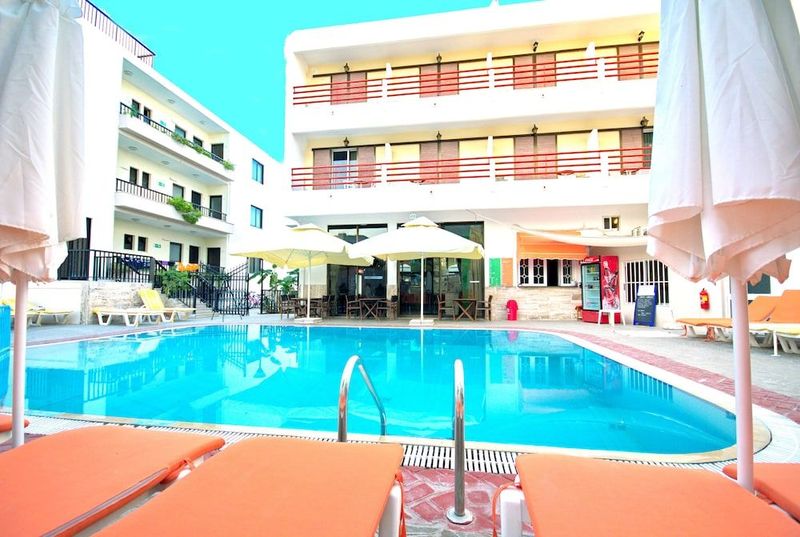 Poseidon Hotel and Apartments - Image 10
