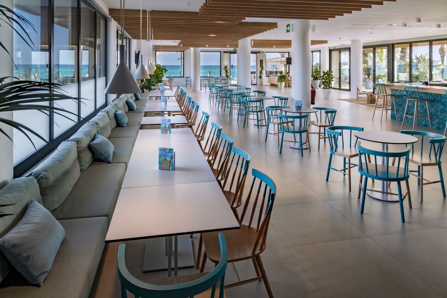 Caprici Beach Hotel - Image 7