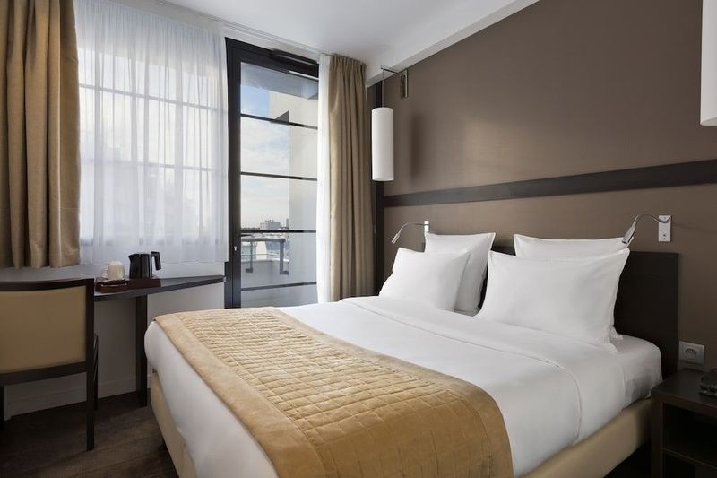 Simon's Boutique Hotel - Image 10