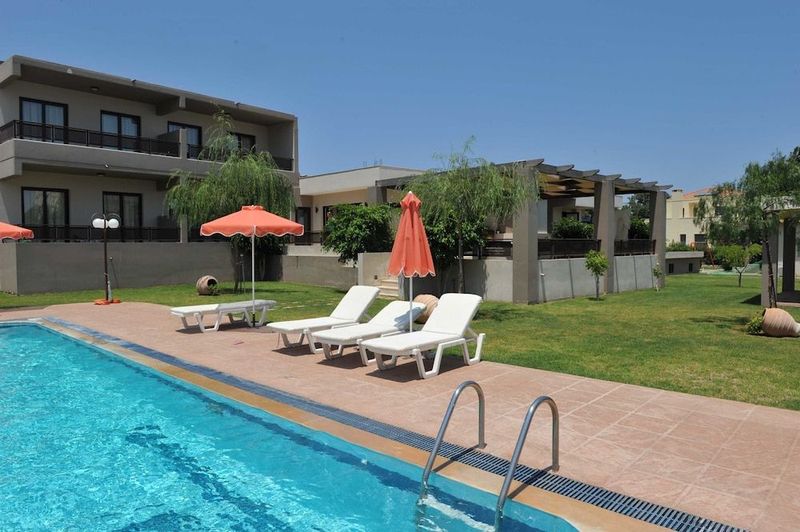 Santa Helena - Image 1