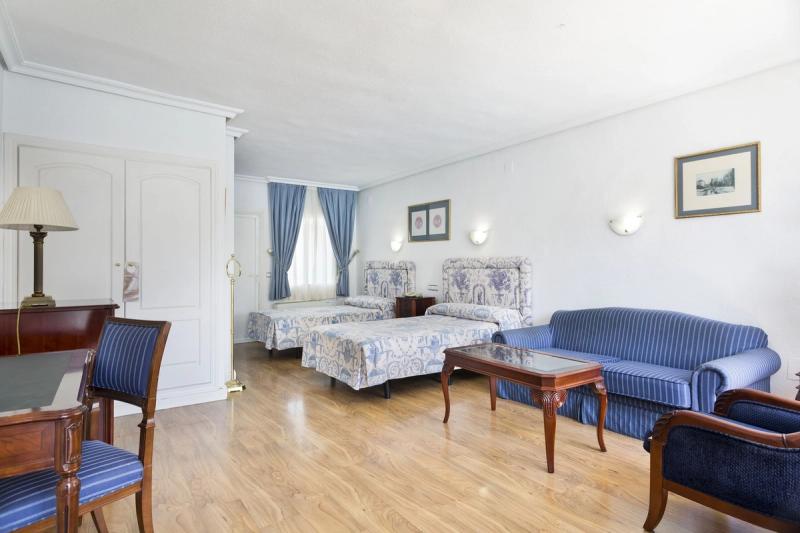 Hotel Osuna Feria Madrid - Image 7