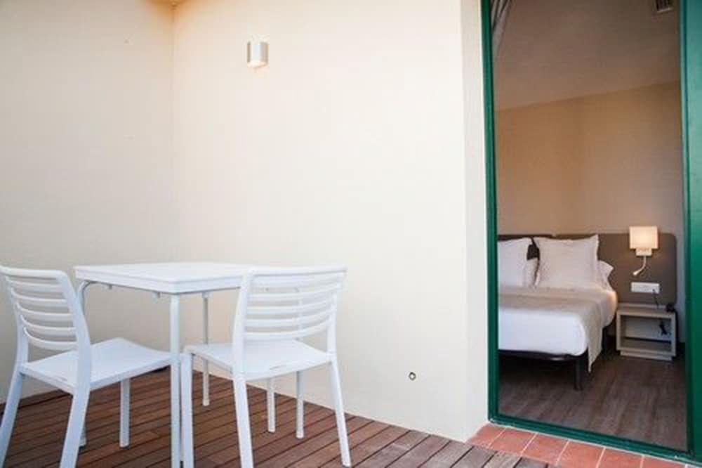 May Ramblas Hotel - Image 8