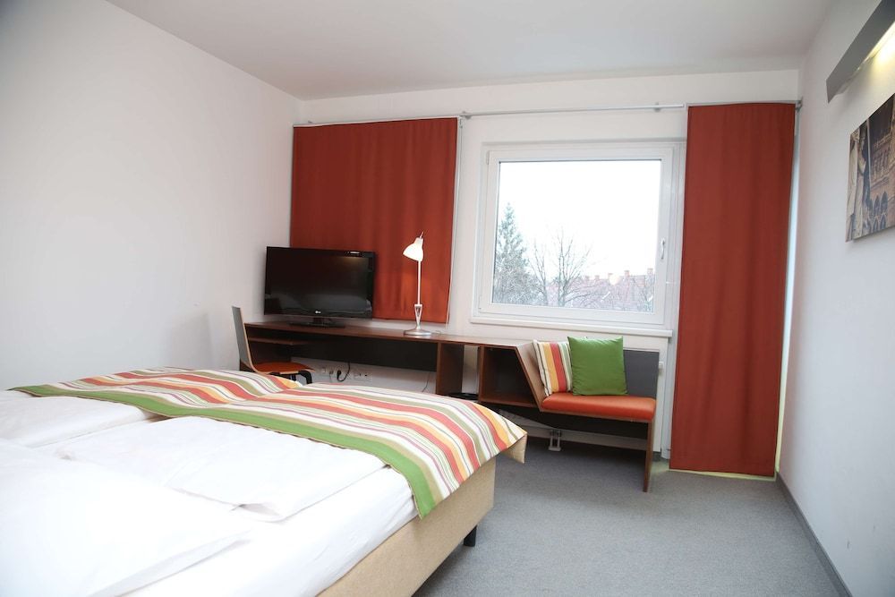 Kyriad Vienna Altmannsdorf - Image 8