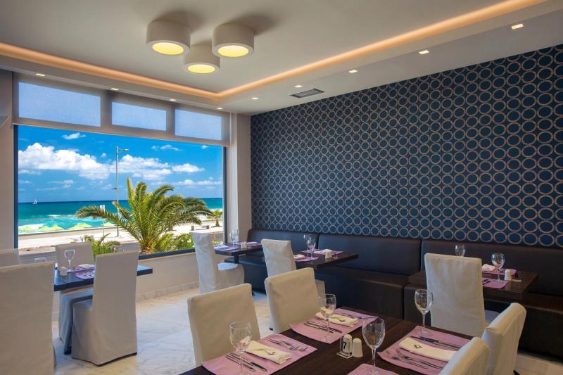 Atlantis Beach Hotel - Image 8