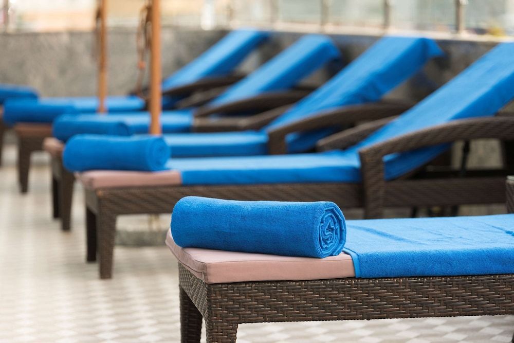 Golden Tulip Media Hotel - Image 8