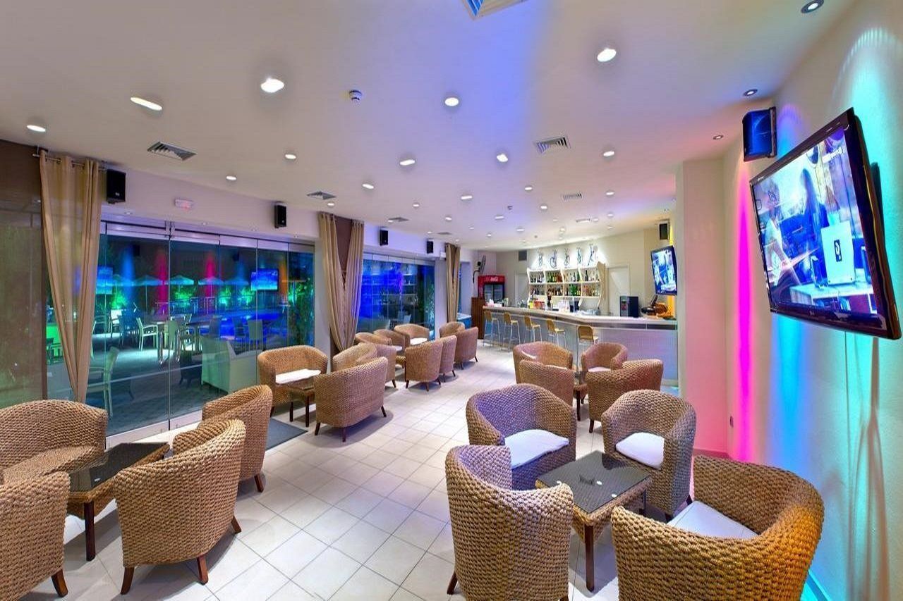 Elinotel Apolamare - Image 5